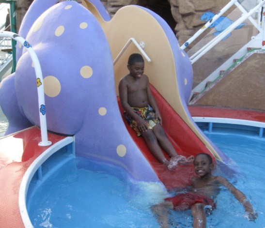 Boys at kiddies pool on Norwegian Dawn