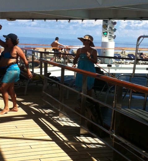 Group Cruise Photo on Carnival Destiny